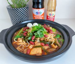 西安夜市美食之砂锅米线的做法
