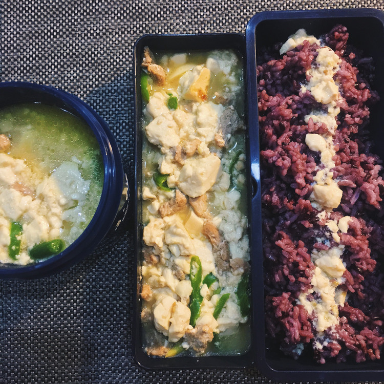 豆腐焖肉肉（快手便当～）的做法