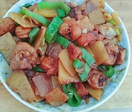 土豆片炒鸡腿的做法