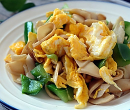 杏鲍菇炒鸡蛋的做法