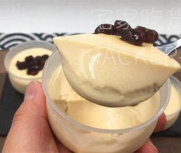 焦糖奶冻布丁，满口奶香、浓郁焦糖香交织在一起，一口满足。的做法