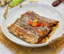 #开启冬日滋补新吃法# 红烧香辣带鱼的做法