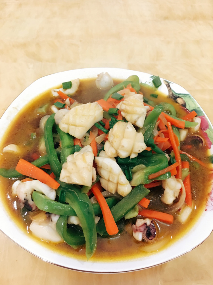 鲜炒墨鱼的做法