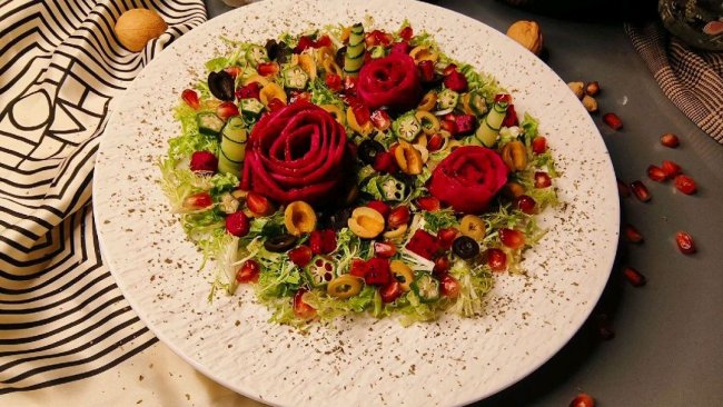 【健康美味】蔬菜沙拉#西班牙橄榄披萨沙拉创意菜#的做法