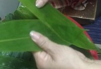咸蛋黄大肉粽的做法
