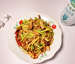 #让宝贝爱上每一顿饭#蒜薹海鲜菇炒肉的做法