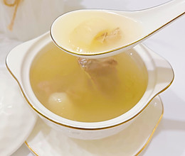 清热去火｜竹蔗茅根马蹄筒骨汤的做法