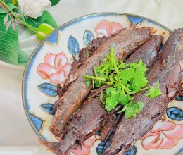 #刘畊宏女孩减脂饮食#三天都吃不腻的减脂餐酱炖小鲅鱼的做法