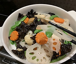 #我的养生日常-远离秋燥#荷塘小炒的做法