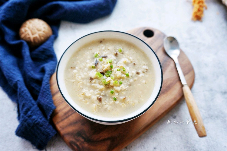 香菇鸡肉燕麦粥的做法