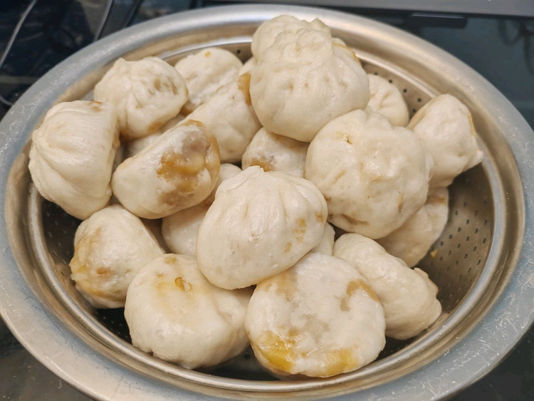 酱肉菜包的做法