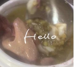 鸽子绿豆百合汤的做法