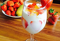 冰淇淋酸奶水果杯的做法