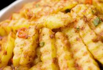臻鲜·香辣狼牙土豆的做法