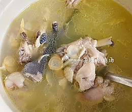 花旗参鸡汤的做法