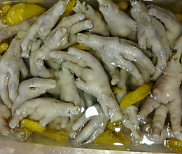 泡椒鸡爪的做法