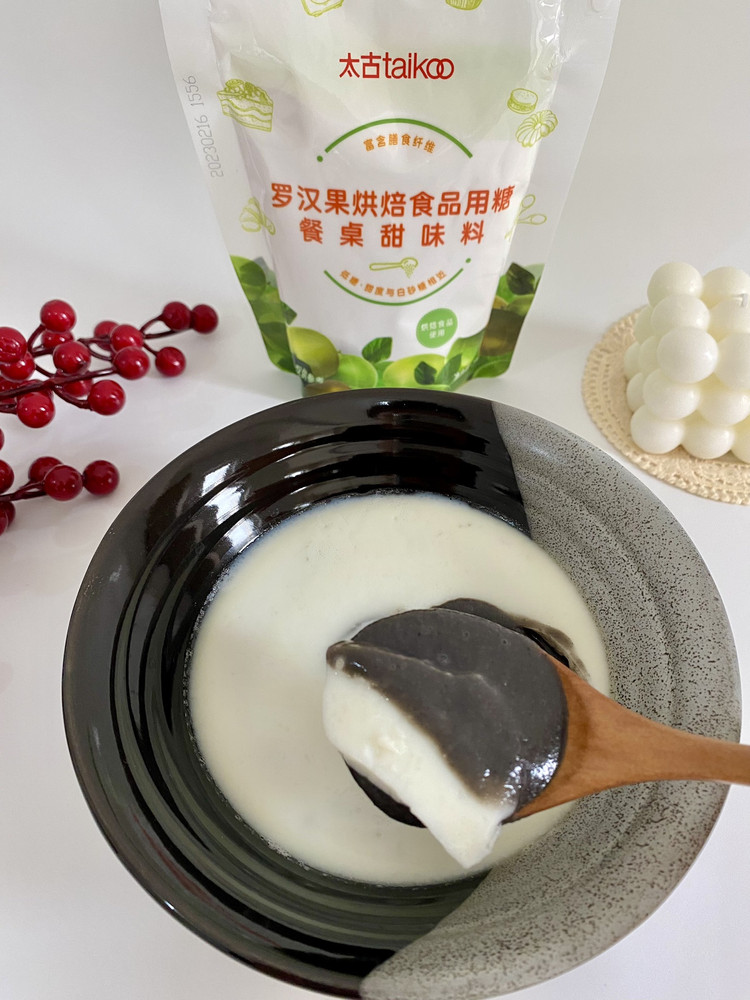 黑芝麻糊炖鲜奶的做法