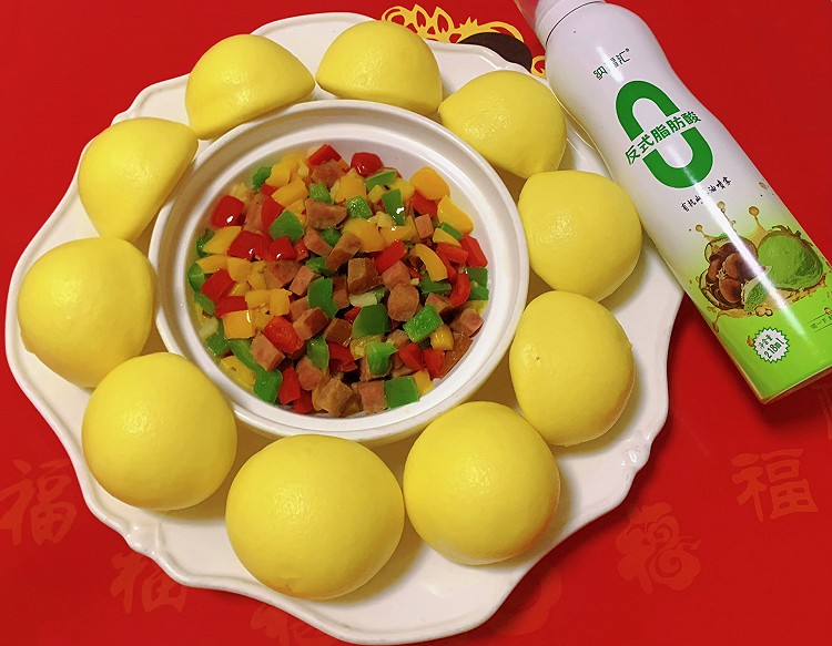 彩椒香肠杂粮包的做法