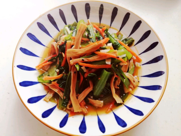 黄花菜拌小青菜的做法