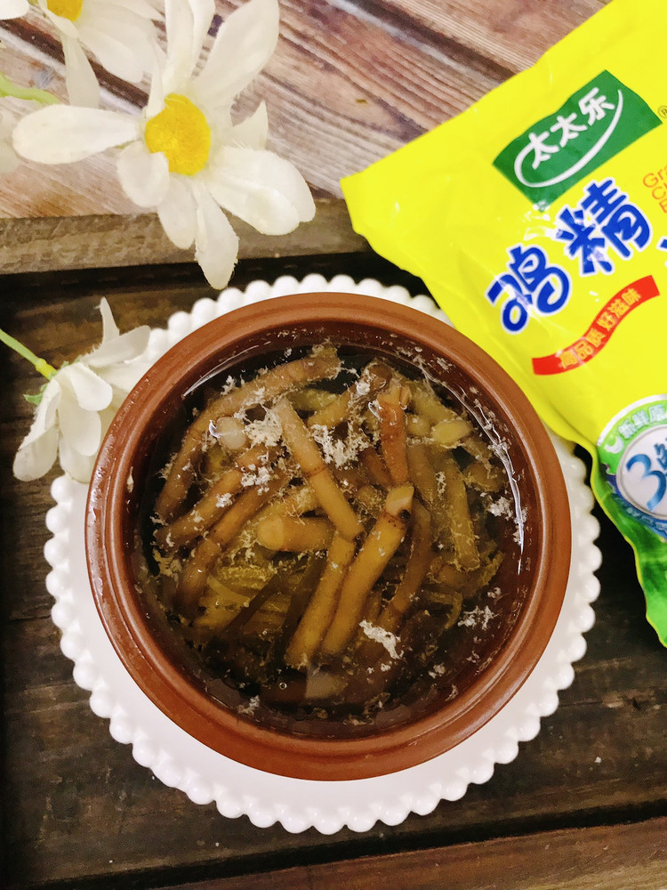 鱼腥草煲瘦肉汤的做法