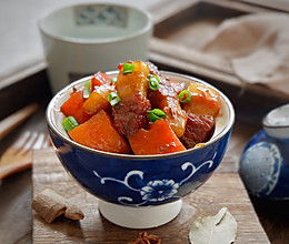 五花肉烧胡萝卜的做法