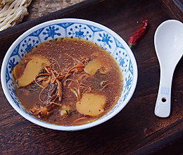 松茸羊肚菌乌鸡汤的做法