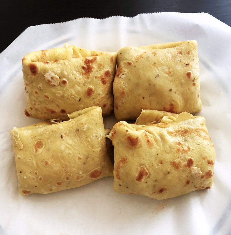 面粉鸡蛋饼的做法