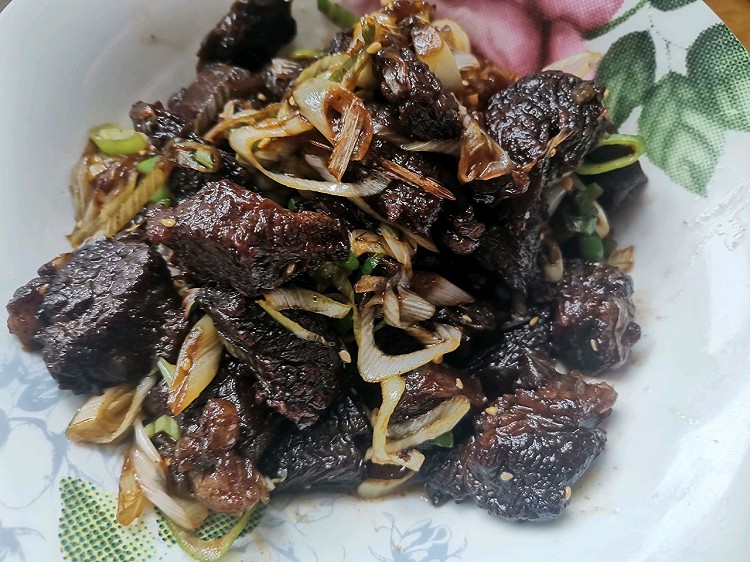 炒牛肋条肉的做法