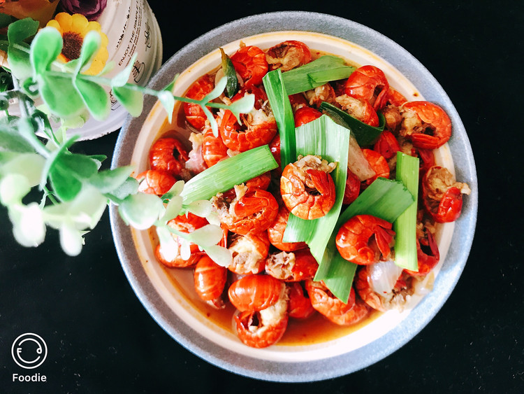 十三香小龙虾的做法