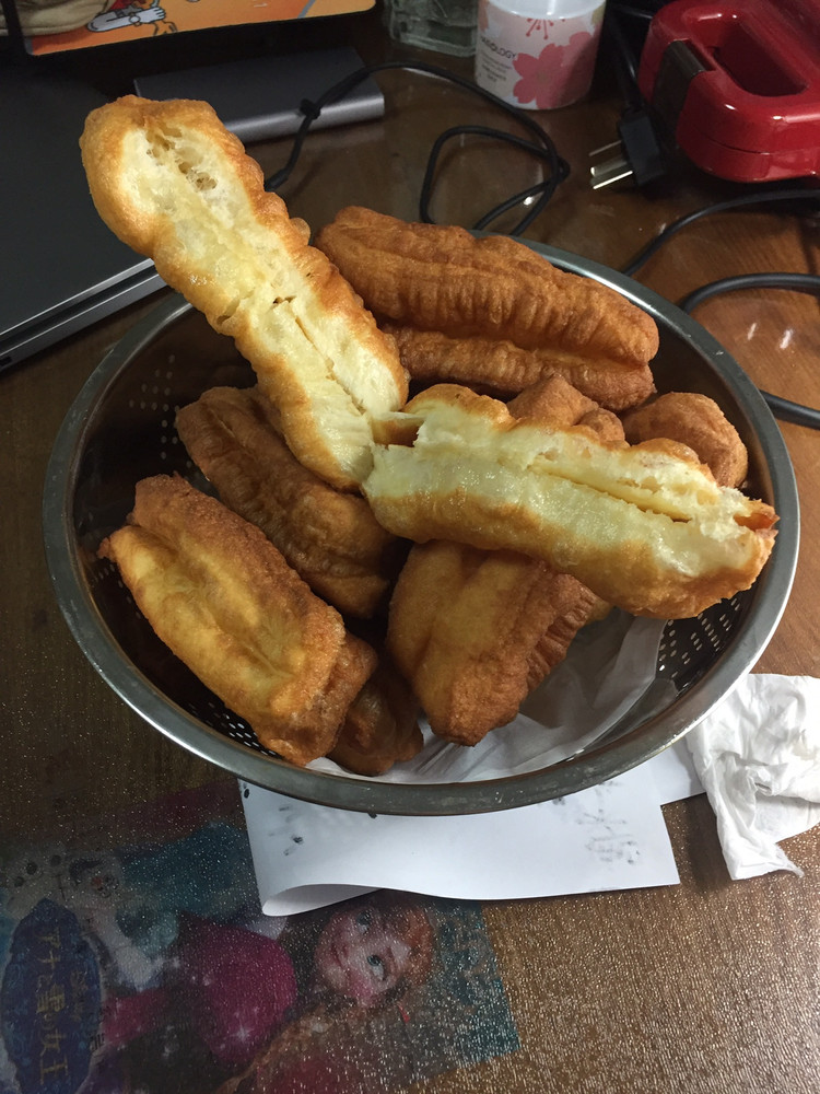 炸油条的做法