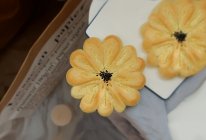 椰蓉菊花面包的做法