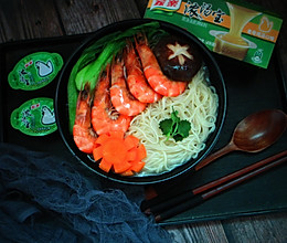 海鲜鸡汤面的做法