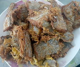 炸刀鱼（男厨）的做法