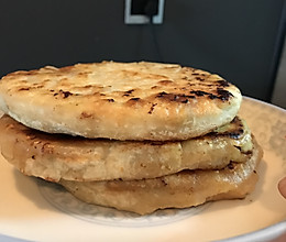 家常猪肉芹菜馅饼的做法