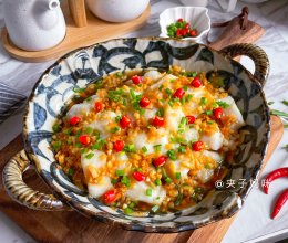 #解腻开胃就吃它#超级下饭的蒜蓉金针菇粉丝巴沙鱼的做法