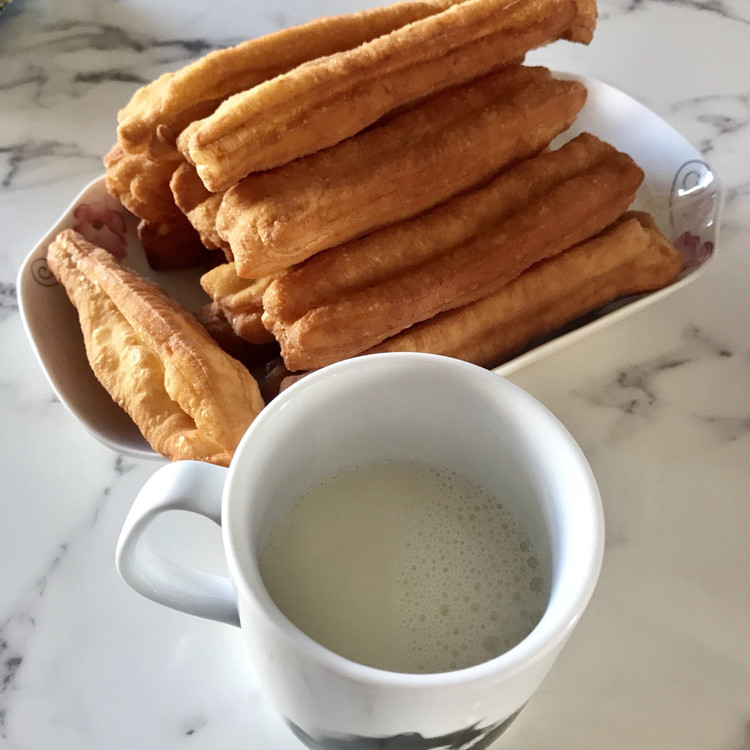 早餐油条，简单好操作的做法