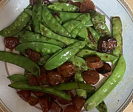 荷兰豆炒腊肠的做法