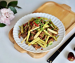 香芹小炒肉的做法