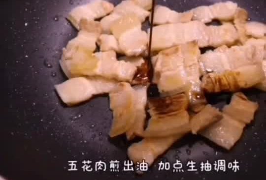 家庭版韩式拌饭，每次都是边拌边流口水，太好吃了！的做法