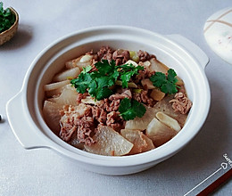 羊肉卷味汆萝卜的做法