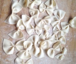 蝴蝶面片的做法的做法