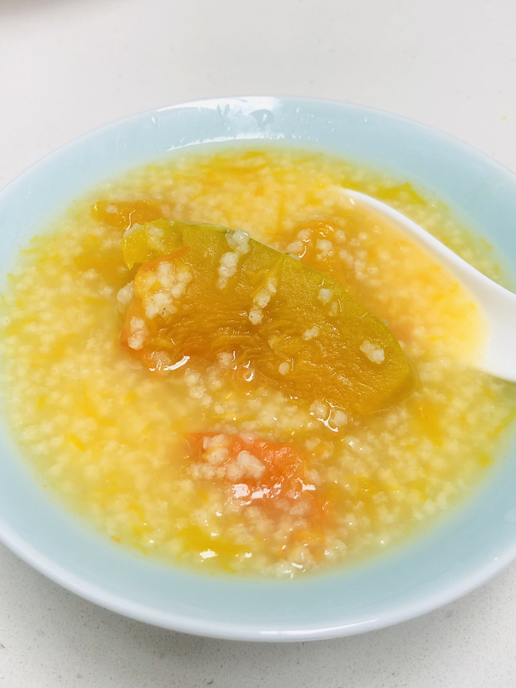简单养胃的小米南瓜粥的做法