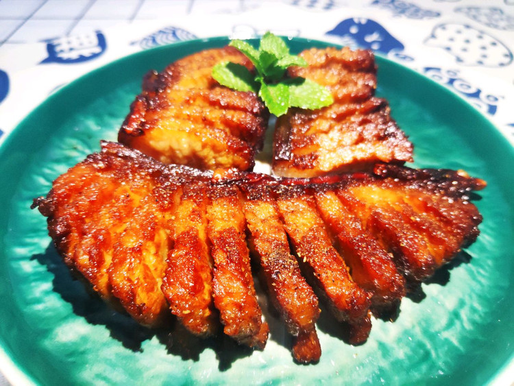 馋哭你的脆皮五花肉——专治不爱吃肥肉的小朋友的做法