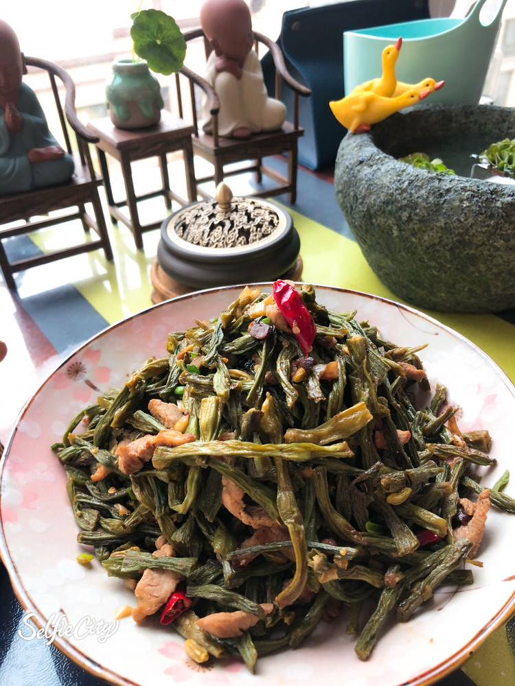 干豆角炒肉的做法