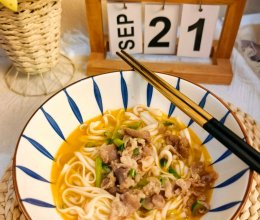 #厨房鲜香秘诀，太太乐松茸鲜，一餐一筷见鲜香#懒人版羊肉面的做法