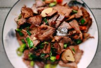 #一蔬一饭皆告白#炒卤牛肉的做法