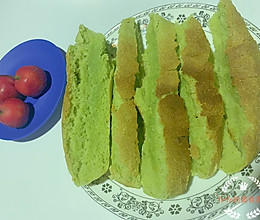 清新绿，越嚼越有劲～蔬菜汁面包的做法