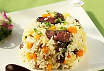 土豆腊肉焖饭的做法