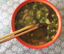 菠菜麻食面的做法