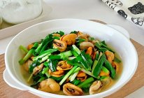 春日美食/海虹炒韭菜的做法